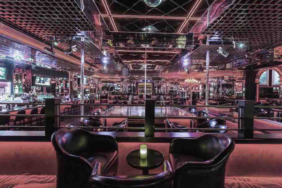 Fazclaire s nightclub. Клуб стрип las Vegas. Лас Вегас стрип бар. Фулл бар. Стриптиз клуб Лас Вегас.